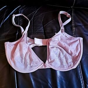 Victoria's Secret Body by Victoria Unlined Plunge Bra